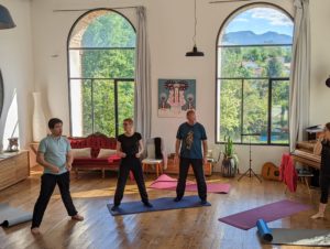 Du 22 au 26 Avril 2024 : Stage de chant et bien-être de 5 jours à Cazilhac (34190) avec Lisa et Matias