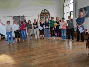 Du 22 au 26 Avril 2024 : Stage de chant et bien-être de 5 jours à Cazilhac (34190) avec Lisa et Matias