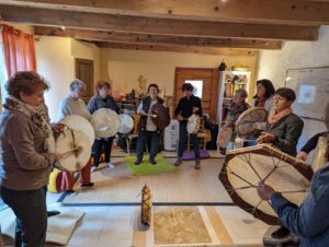 2 JUIN 2024 : Stage de chant intuitif et tambour chamanique